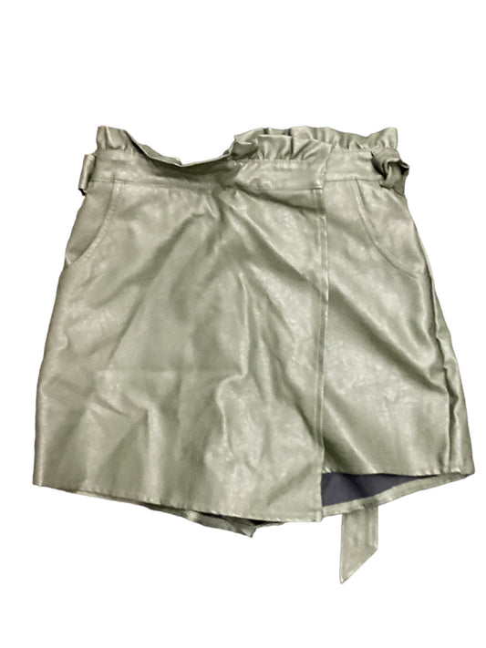 Shorts By Clothes Mentor In Green, Size: M