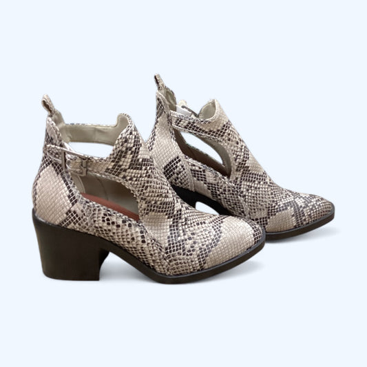 Boots Ankle Heels By Mia In Snakeskin Print, Size: 8.5