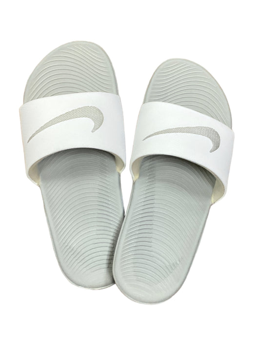 Shoes Flats By Nike  Size: 6.5