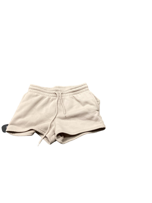 Beige Shorts Clothes Mentor, Size M