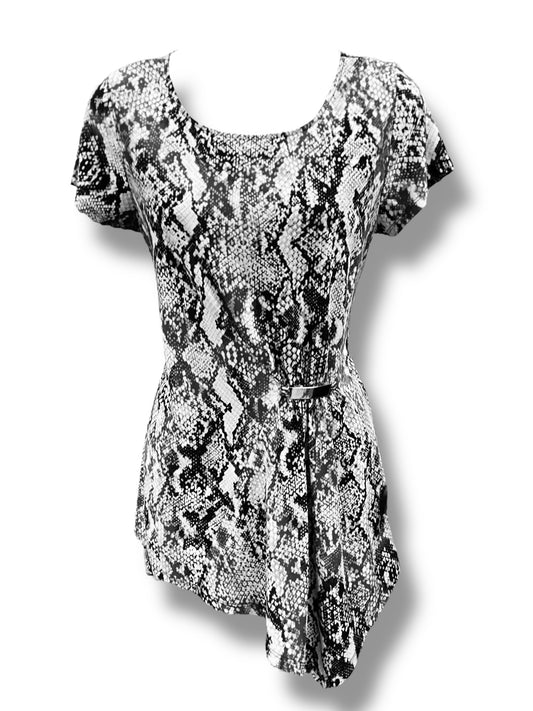 Top Short Sleeve By Inc In Snakeskin Print, Size: M