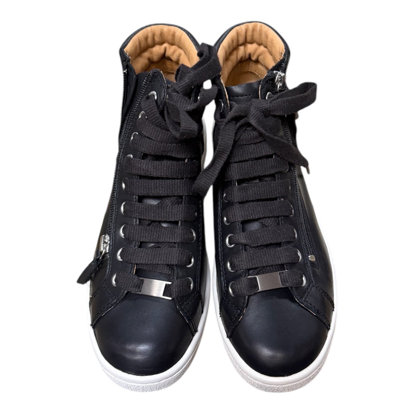 Shoes Athletic By Ugg In Black, Size: 8