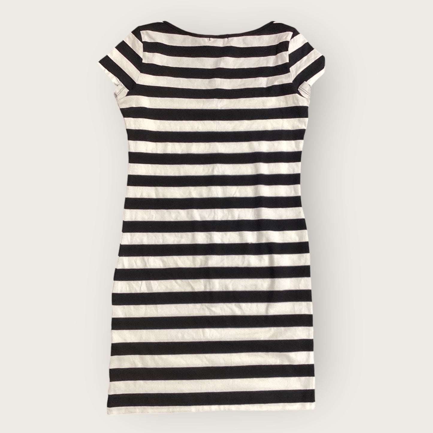 Dress Casual Short By Forever 21 In Black & White, Size: S