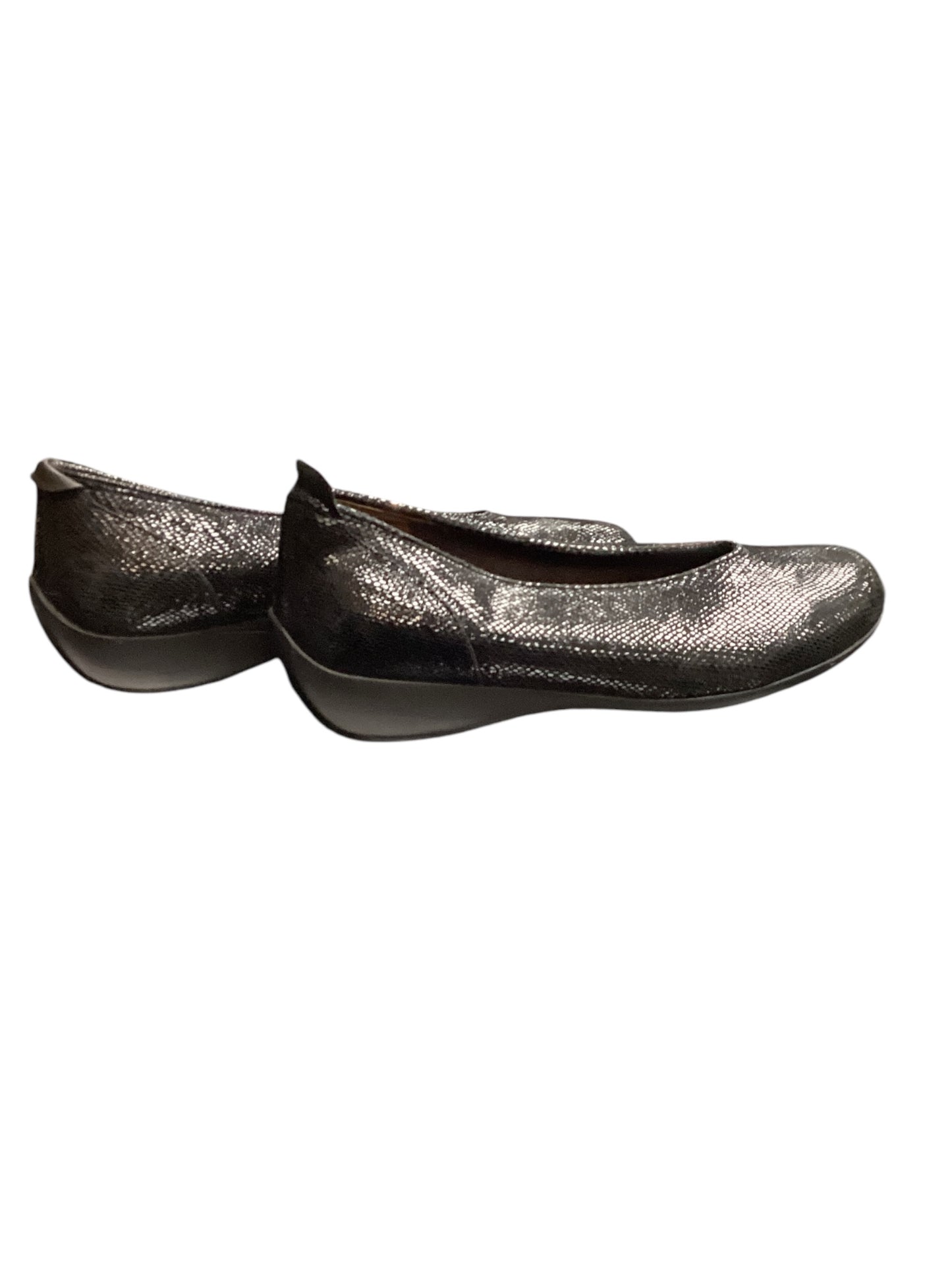 Shoes Flats By Clothes Mentor In Black, Size: 9